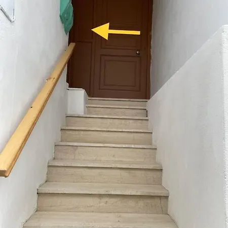 شقة Politis' Wooden House